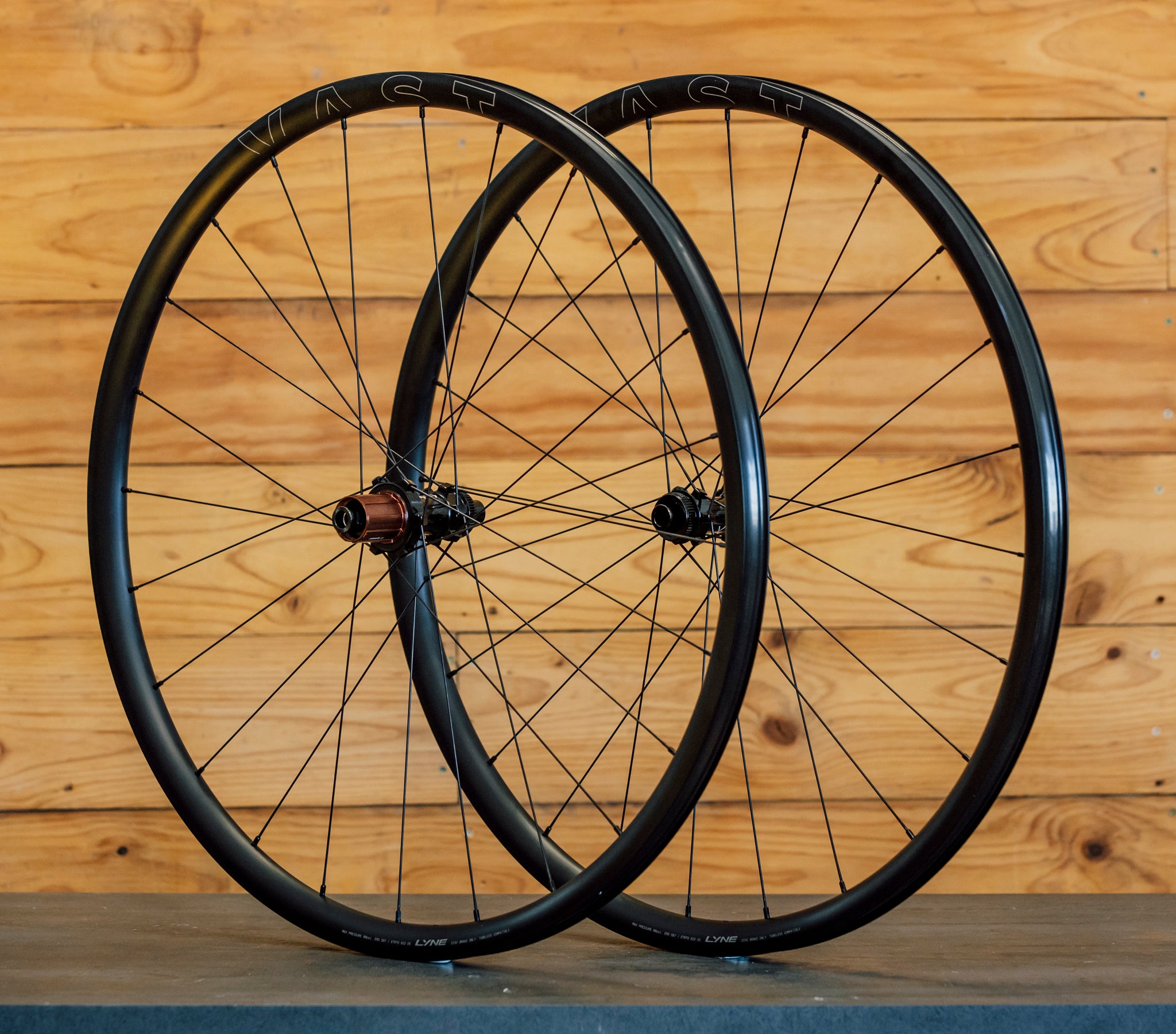 Vast Alloy Wheelset 700C